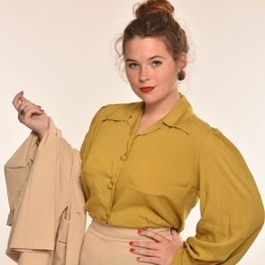 Freddie's of Pinewood Olive Spellbound top